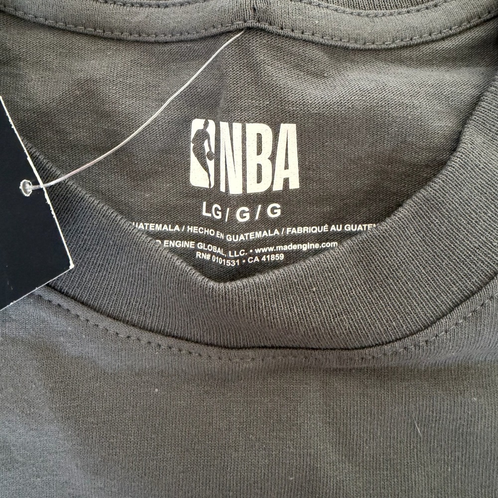 NBA Chicago Bulls Original Use Mens Large Charcoal Gray Graphic T-Shirt NWT - Picture 2 of 7